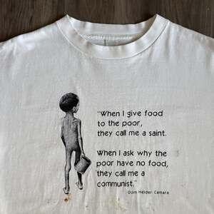 Vintage Activist Quote T-Shirt Men's Size L/XL Dom Helder Camara Communist 1990s
